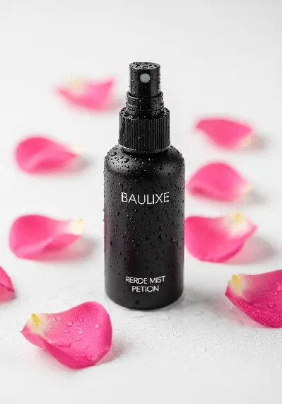 Hydrating Rose Facial Mist thumbnail 3